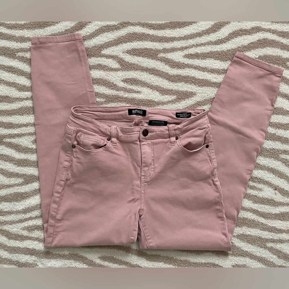 Buffalo David Bitton Aubrey mid rise grazer blush pink